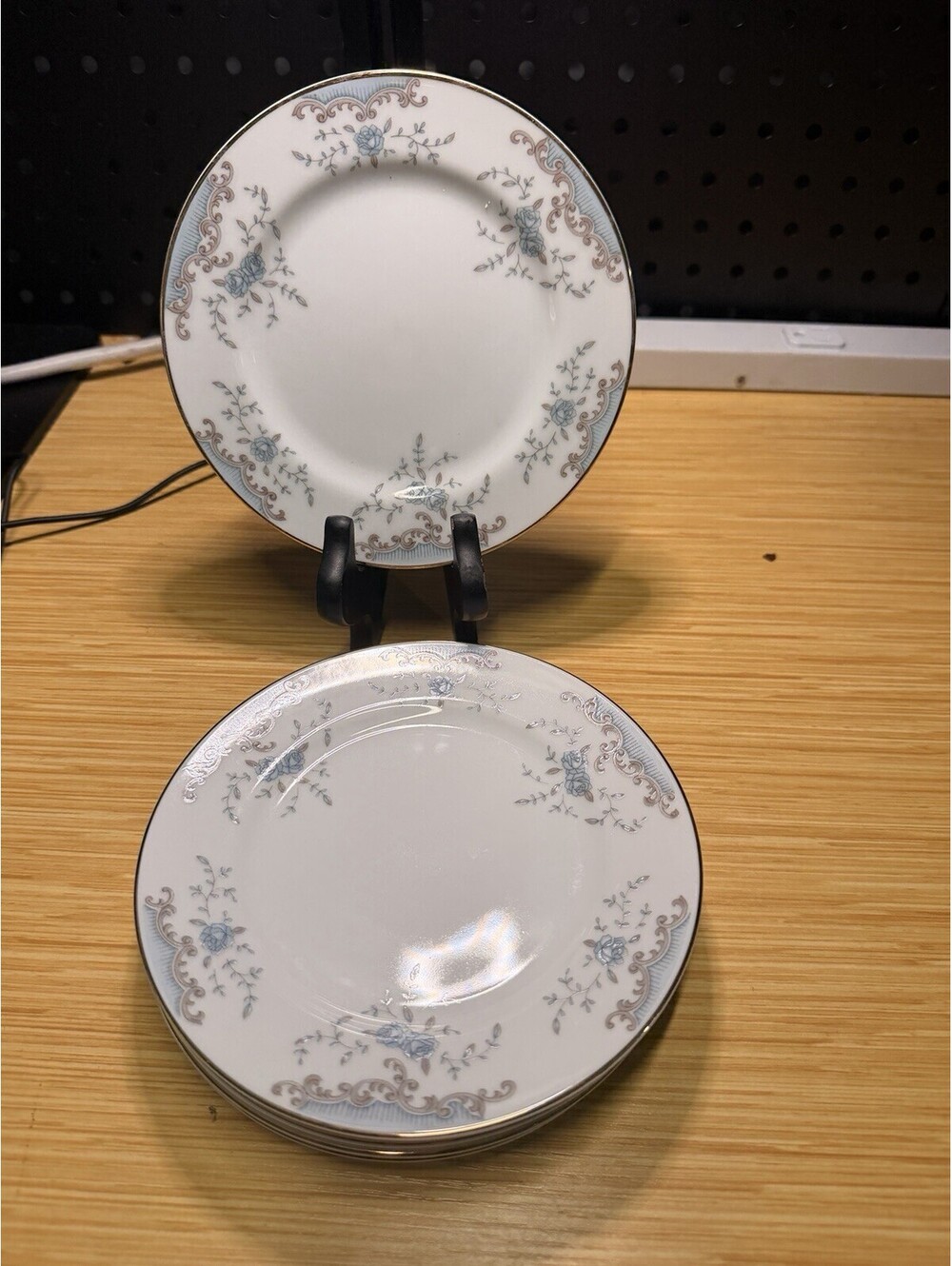 VTG 6 Imperial China W Dalton 5303 Seville Bread/Salad Dessert Plates  Japan